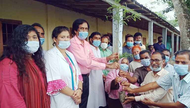 শেরপুরে মুজিববর্ষ উপলক্ষে মুকসুদপুর উচ্চ বিদ্যালয়ে বৃক্ষ রোপণ করলেন হুইপ আতিক