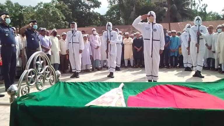 ঝিনাইগাতীতে রাষ্টীয় মর্যাদায় মুক্তিযোদ্ধার দাফন সম্পন্ন