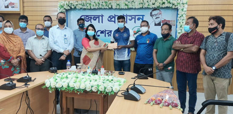 অলিম্পিকে ডাক পাওয়া জহিরকে রানিং বুট উপহার দিলো ক্রীড়া সংস্থা