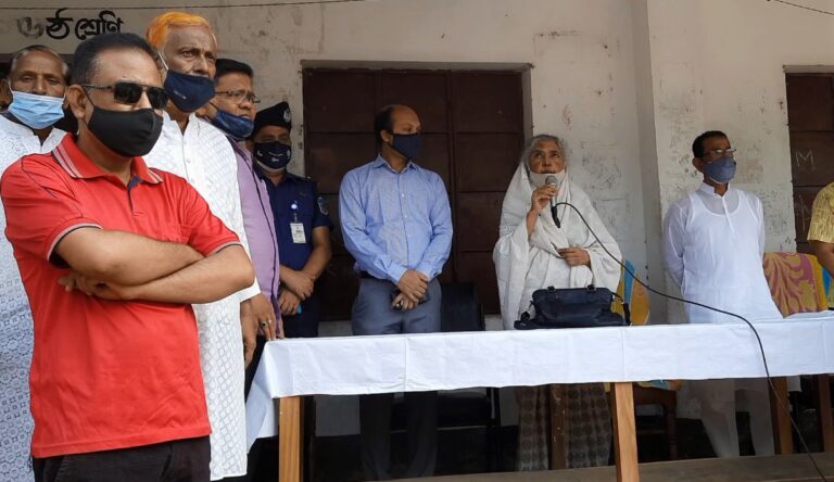 আমরা কাজও খুঁজব আবার স্বাস্থ্যবিধি সম্পর্কে সচেতন থাকব এটাই প্রধানমন্ত্রীর নির্দেশ: মতিয়া চৌধুরী