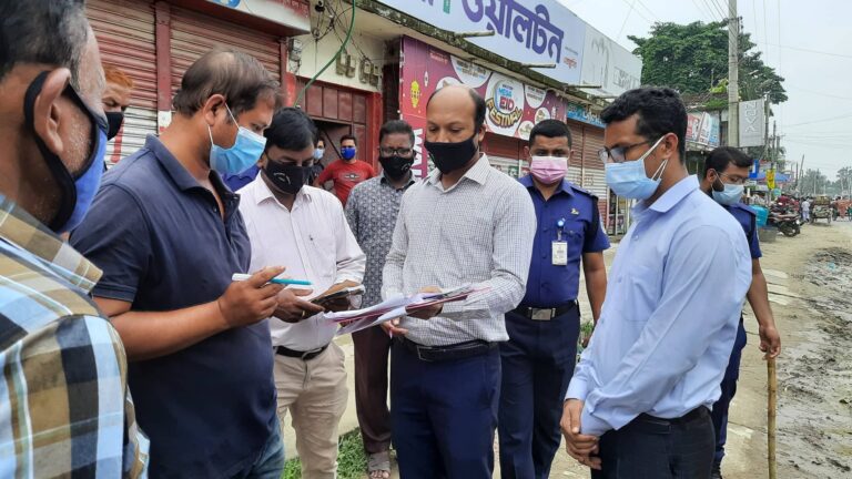নকলায় লকডাউনের ষষ্ঠ দিনেও কঠোর অবস্থানে প্রশাসন
