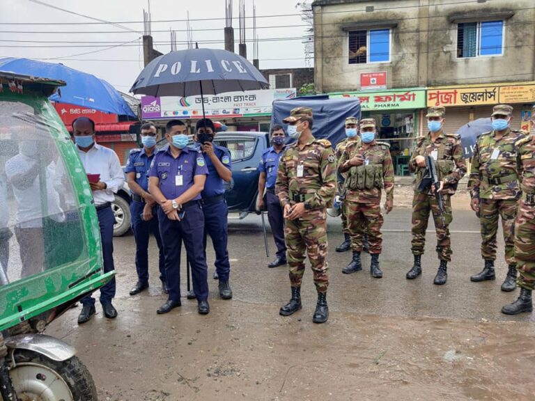 নকলায় লকডাউনে ভ্রাম্যমাণ আদালতের অভিযানে ২২মামলায় ৮৮৫০ টাকা জরিমানা