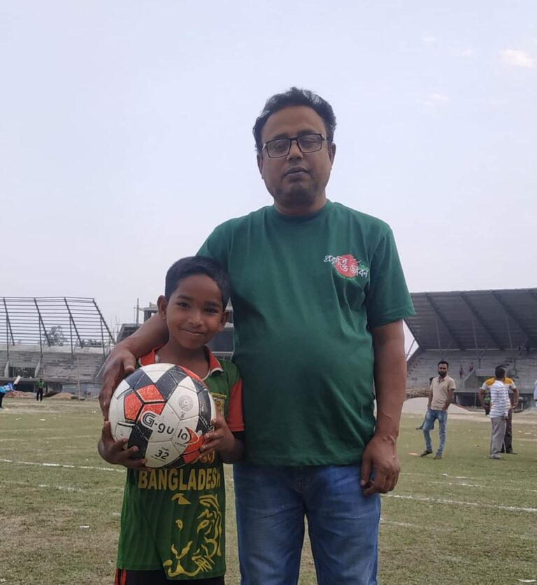 পরপর দুটি উদ্যোগ|| প্রশংসায় ভাসছেন ডিএফএ সভাপতি মানিক