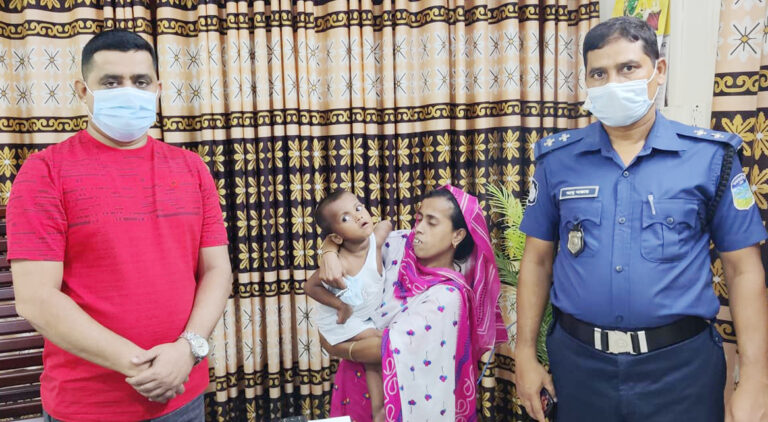 নকলায় ওসি’র সহযোগিতায় প্রতিবন্ধী আলিফ ফিরে পেলে তার মাকে