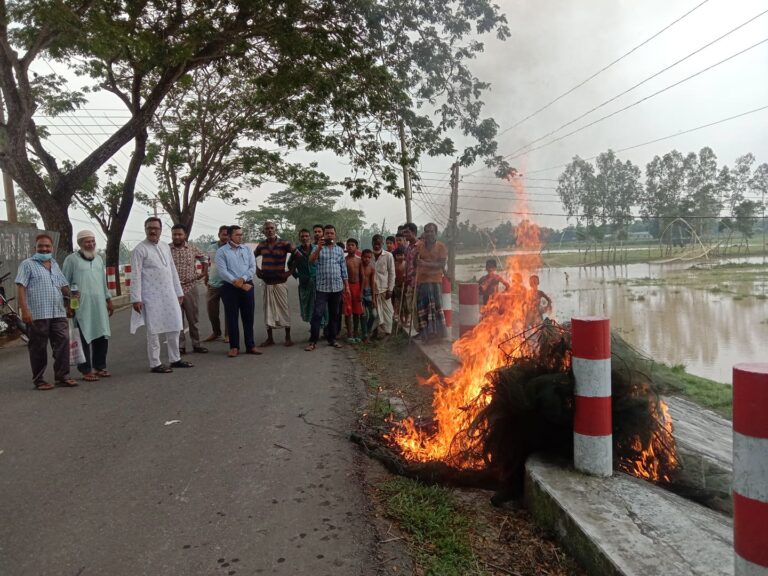 ঝিনাইগাতীতে ৫০০ মিটার চায়না দুয়ারী জাল জব্দ ও ধ্বংস