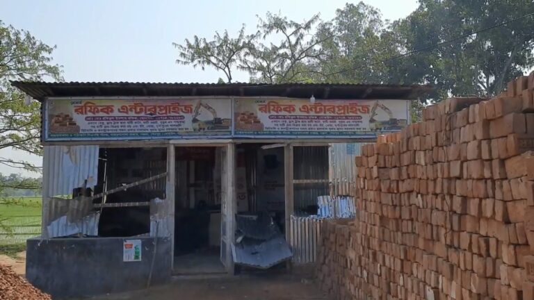 নকলায় ব্যবসা প্রতিষ্ঠানে হামলা ও লুটপাটের অভিযোগ