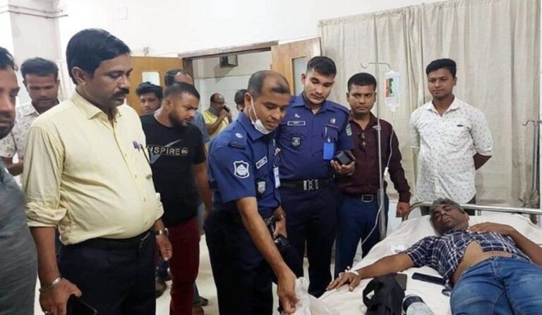 শেরপুরে তুচ্ছ ঘটনায় সাংবাদিকের ওপর হামলা, আটক ১