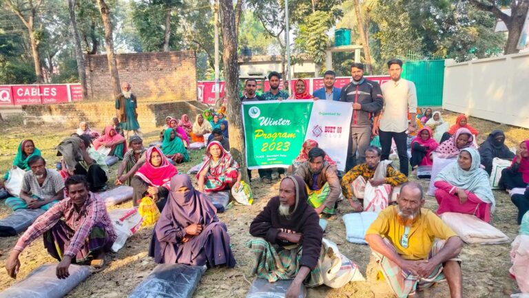 ঝিনাইগাতীতে শীতার্তদের পাশে ইউনিভার্সাল এমিটি