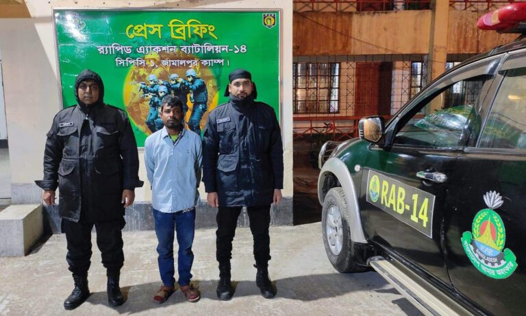 ঝিনাইগাতীতে চাঞ্চল্যকর শিশু হত্যা মামলায় মৃত্যুদন্ড প্রাপ্ত পলাতক আসামী মোস্তফা গ্রেপ্তার