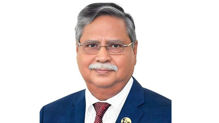 ঢাকায় ফিরেছেন রাষ্ট্রপতি