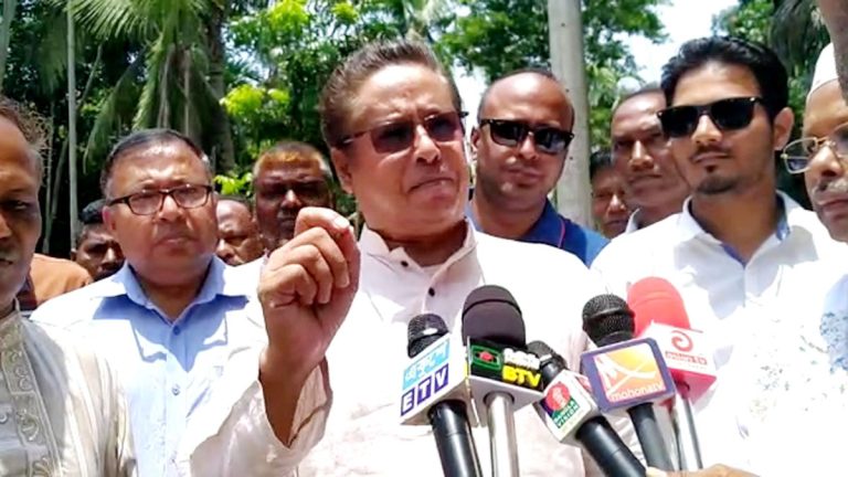 ‘আওয়ামী লীগের উন্নয়ন দেখলে বিএনপির চোখ জ্বলে’