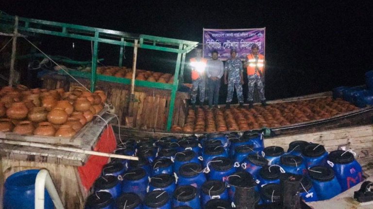 ১ কোটি ৪০ লাখ টাকার রেণু পোনা উদ্ধার