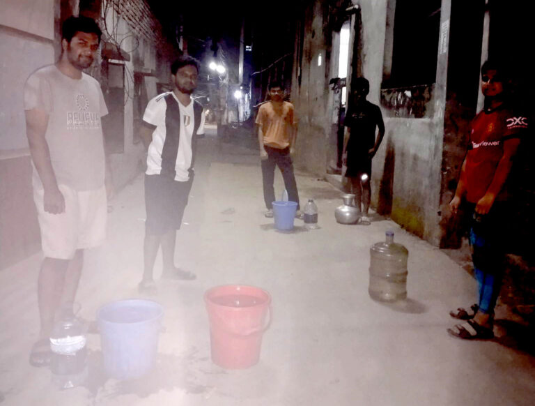 ভাটারাস্থ ৪০ নং ওয়ার্ডে পানির জন্য হাহাকার
