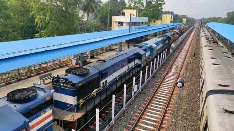 ঈদযাত্রায় যুক্ত হবে ভারতের ৪ লোকোমোটিভ