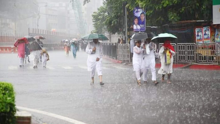 বৃষ্টি বাগড়া দিতে পারে ঈদ জামাতে