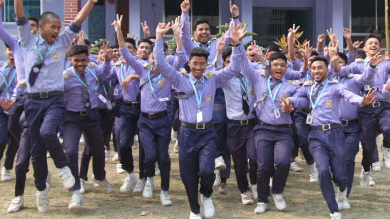 পাসের হার জিপিএ-৫ দুটোই কমেছে