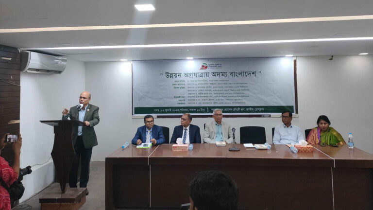 জনগণের উপার্জনের সক্ষমতা বাড়াতে পদক্ষেপ নিতে হবে