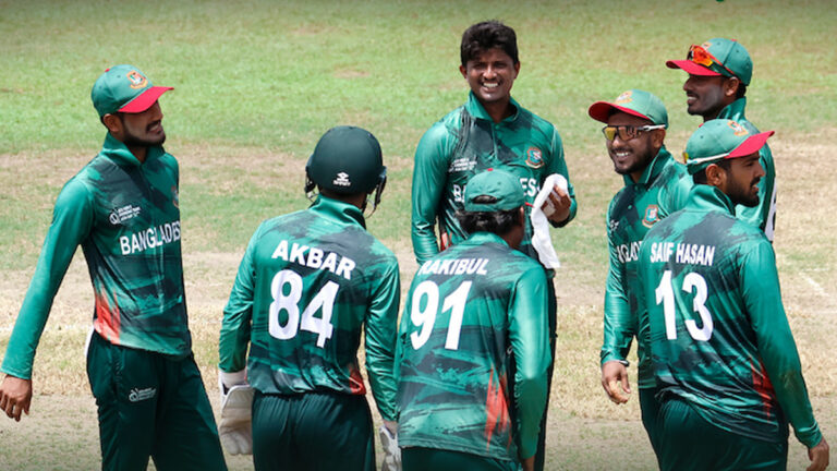 বিতর্কের পর ভারতকে অল্পতেই থামাল বাংলাদেশ