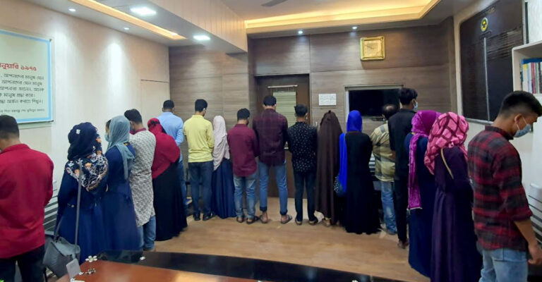 অসামাজিক কার্যকলাপ : ১৮ হোটেলের লাইসেন্স বাতিলের আবেদন