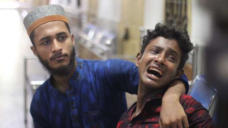 ভাই-বোন-ভাগনি হারিয়ে পাগলপ্রায় রুবেল