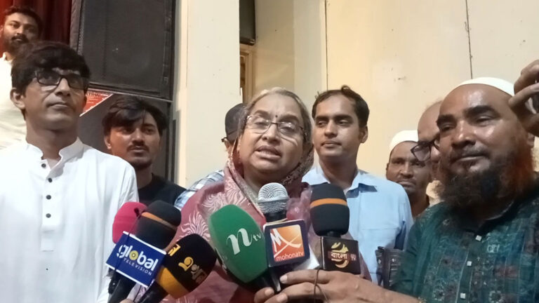 ‘শিক্ষার্থীদের জিম্মি করে কোনো রাজনৈতিক ফায়দা নিবেন না’