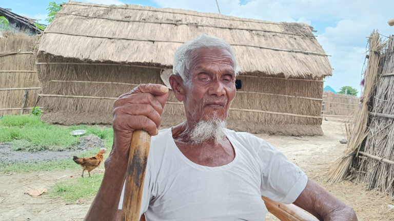 ‘আল্লাহকে বুলি আমাকে এই চরে মরণ দিও’
