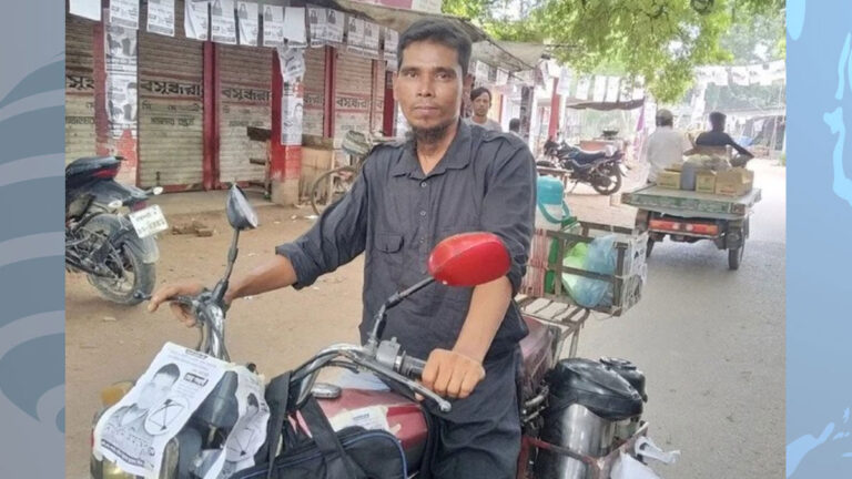 মোটরসাইকেলে চা বিক্রি করেন রনি, লড়ছেন নির্বাচনে