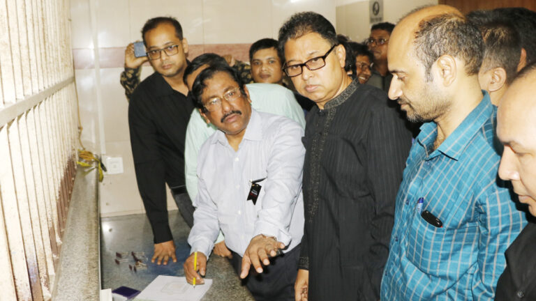 শোক দিবসে বিনামূল্যে বিশেষজ্ঞ সেবা পেলেন ২৭৬৮ জন