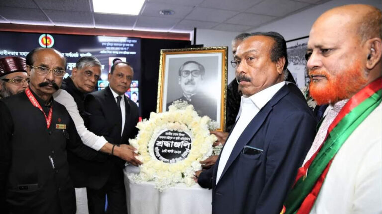 বঙ্গবন্ধু‌র খু‌নিদের ফেরাতে সরকারকে সহযো‌গিতা করুন