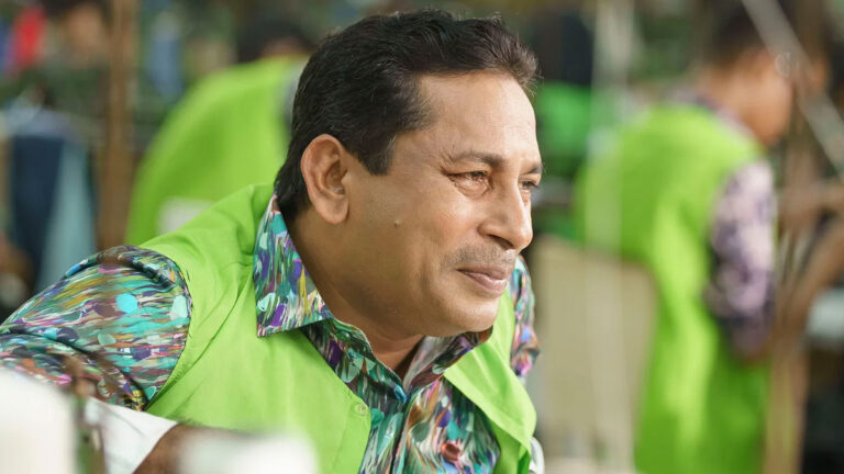 অন্য নারীর সঙ্গে গল্পগুজব পছন্দ করেন না মোশাররফের স্ত্রী!