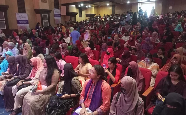 শেরপুরের সংবর্ধনা অনুষ্ঠানে কৃতী শিক্ষার্থীদের উচ্ছ্বাস