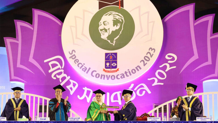 দেশকে সামনে এগিয়ে নিতে যা যা করার আমরা করে যাচ্ছি : শেখ হাসিনা