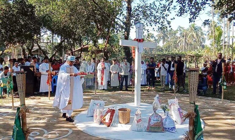 ঝিনাইগাতীতে খ্রীষ্ট ধর্মাবলীদের ওয়ানগালা অনুষ্ঠিত