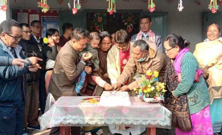 শেরপুরে নানা আয়োজনে ৪৪টি ধর্মপল্লীতে বড় দিন পালিত
