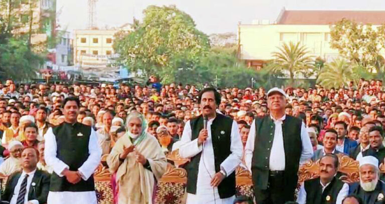শেরপুরে ভার্চুয়াল জনসভায় যুক্ত হয়ে নৌকার পক্ষে ভোট চাইলেন শেখ হাসিনা