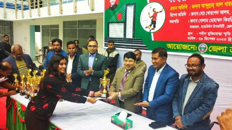 শেরপুরে ব্যাডমিন্টন টুর্নামেন্ট ফাইনাল খেলা ও পুরুস্কার বিতরণ অনুষ্ঠিত