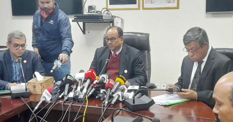 বর্তমানে রেল চলাচলে হুমকি তৈরি হয়েছে : রেলপথ মন্ত্রী নূরুল ইসলাম সুজন