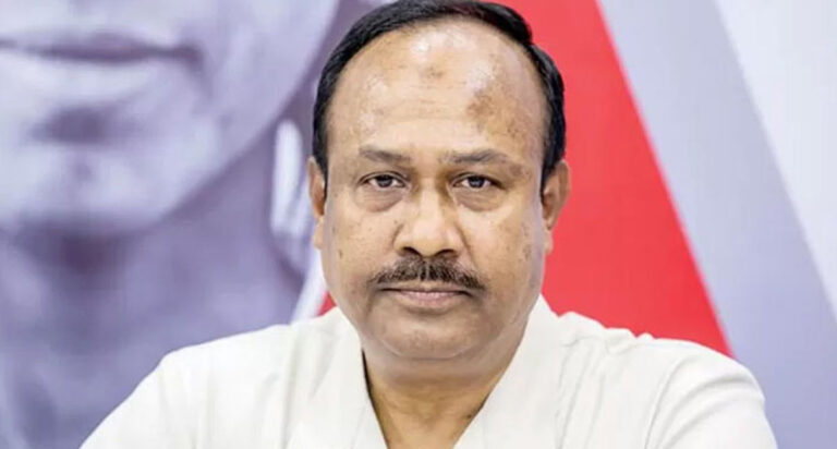 রওশন এরশাদ দলের কেউ না: চুন্নু
