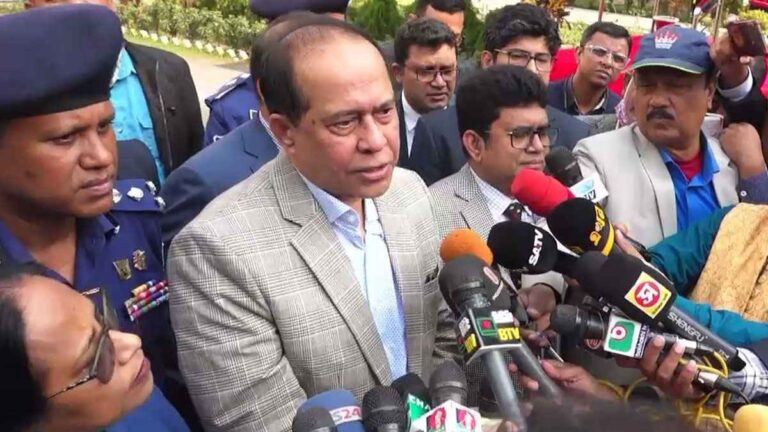 প্রার্থীরা আন্তরিক না হলে অবাধ ও সুষ্ঠু নির্বাচন সম্ভব না: সিইসি