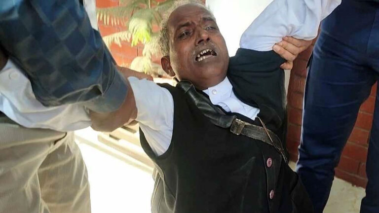 মনোনয়ন বাতিলের ঘোষণা শুনে প্রার্থীর কান্না