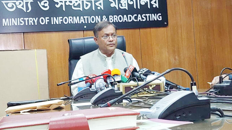 অগ্নিসন্ত্রাস নিয়ে নাগরিক সমাজের বিবৃতি না দেওয়া দুঃখজনক : তথ্যমন্ত্রী