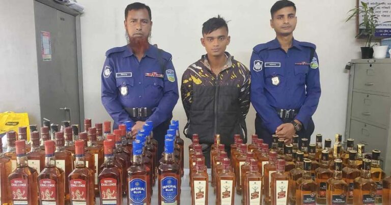 নালিতাবাড়ীতে ৭৫ বোতল ভারতীয় মদসহ যুবক গ্রেফতার
