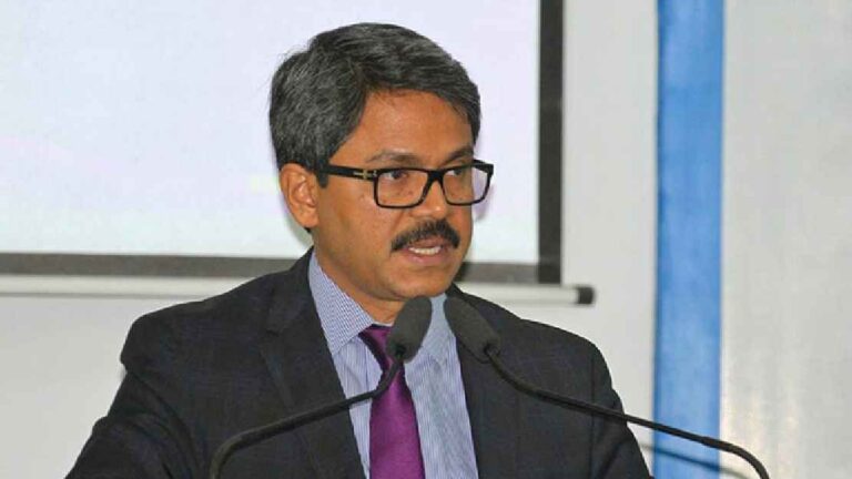 যুক্তরাষ্ট্রের সঙ্গে দূরত্ব কেটেছে, নিষেধাজ্ঞার সম্ভাবনা নেই: শাহরিয়ার