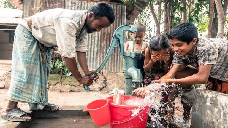 বাংলাদেশে পান করা ৪৯ শতাংশ পানিতে ক্যানসারের জীবাণু: গবেষণা