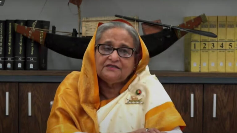 ৭ জানুয়ারির ভোটে আগুন সন্ত্রাসের জবাব দিতে হবে: প্রধানমন্ত্রী