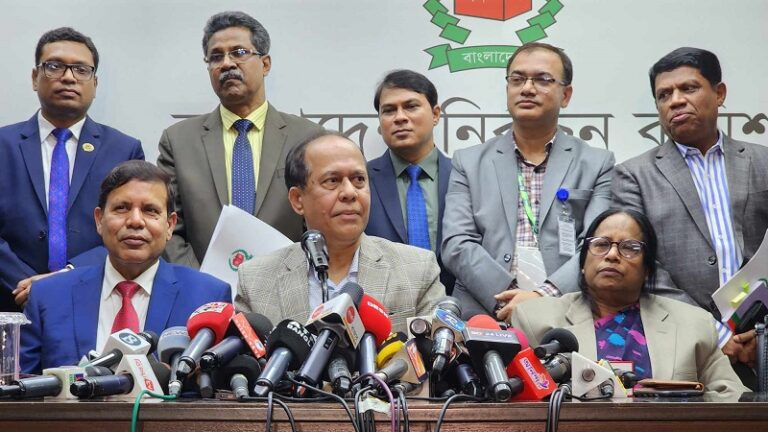 দলীয় সরকারের অধীনে অবাধ নির্বাচন হয়েছে: সিইসি