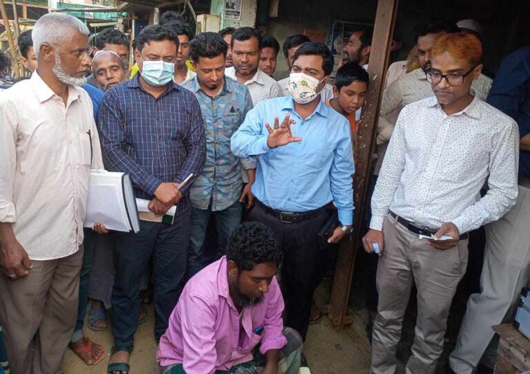 ঝিনাইগাতীতে দুধে পানি মেশানোর অপরাধে অর্থদন্ড