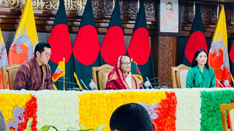শেখ হাসিনা-ওয়াংচুক বৈঠক: তিনটি নতুন সমঝোতা স্মারক সই, নবায়ন হলো একটি