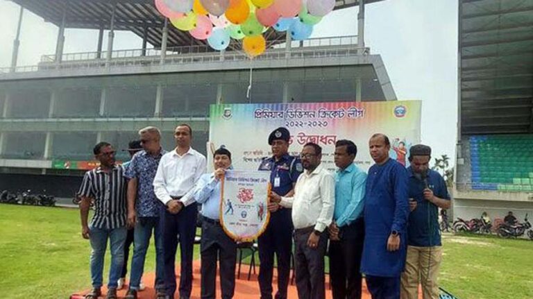 শেরপুরে যাত্রা শুরু হলো প্রিমিয়ার ডিভিশন ক্রিকেট লীগের