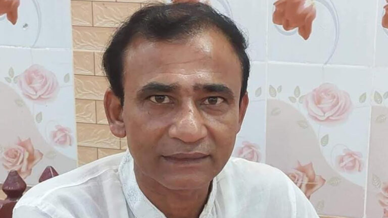 ভালুকায় তালাকের পরও স্ত্রীর সঙ্গে যোগাযোগ, ছেলের হাতে খুন হলেন শিক্ষক